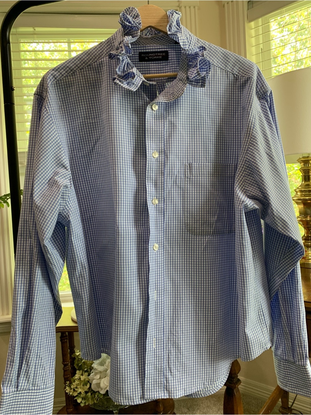 Roundtree & Yorke Blue Gingham Ruffle Collar Button-Up Blouse